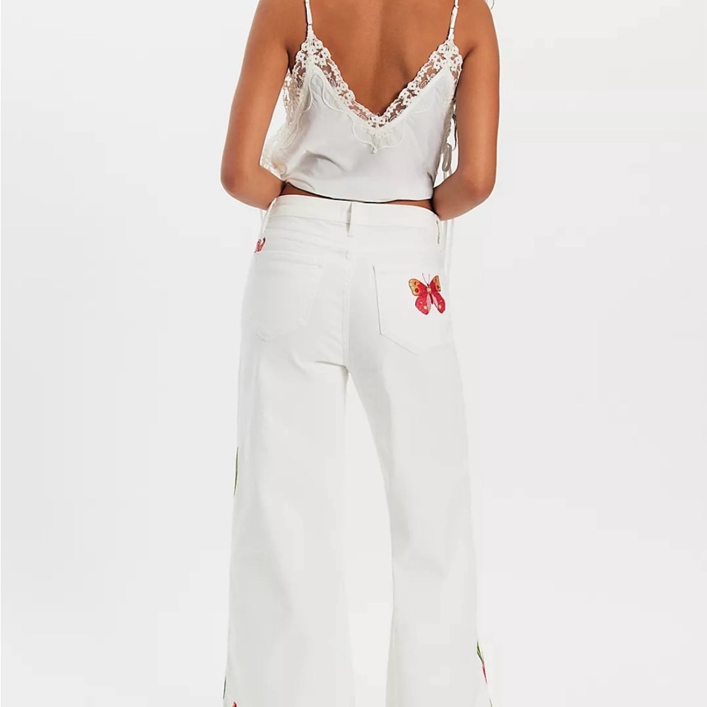 Free People White Wide-Leg Jeans with Red Floral Embroidery - Picture 2 of 5